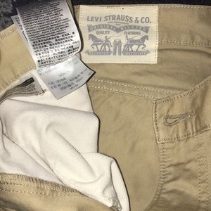 Levi’s pants